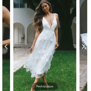 SHERI V-NECKLINE EMBELLISHED MIDI DRESS WHITE- Selfie Leslie